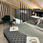 Domus 25 Catánia