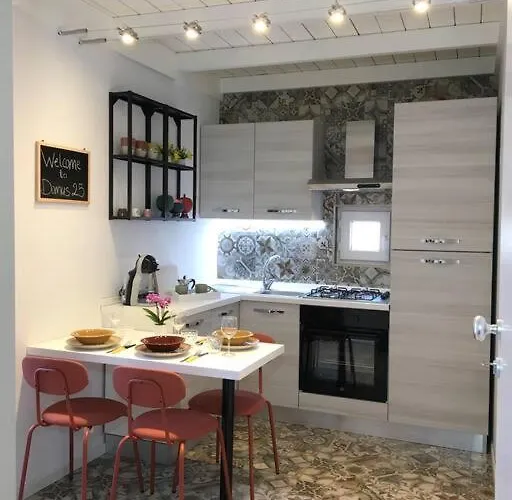 Domus 25 Κατάνια